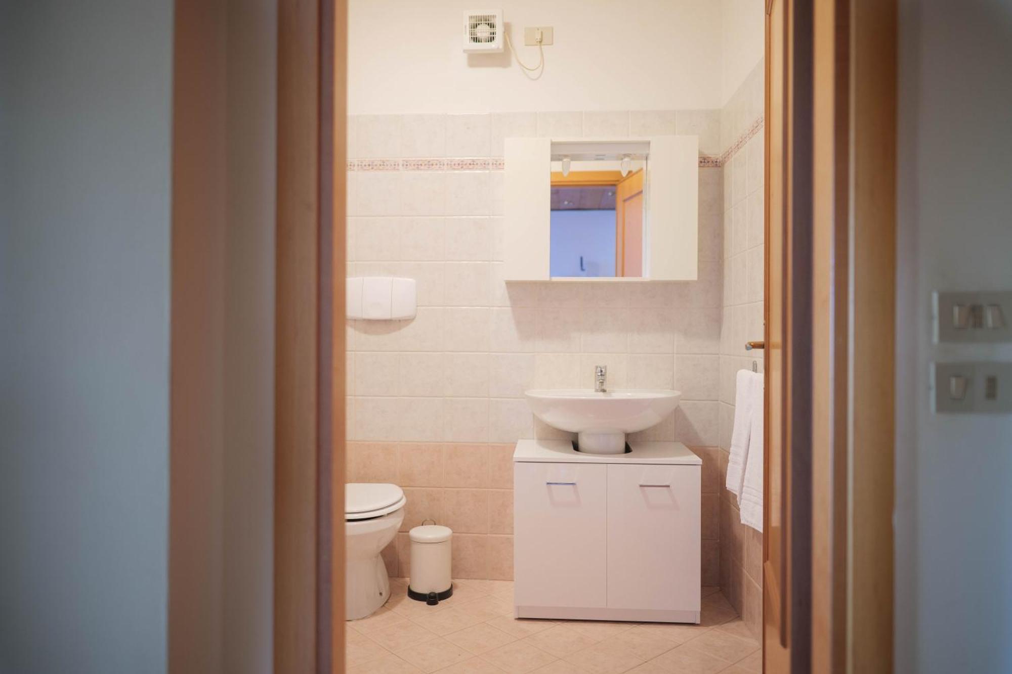 Casa Ghandi Vicino A Roma Con Box Auto E Wi-Fi Monterotondo  Zewnętrze zdjęcie