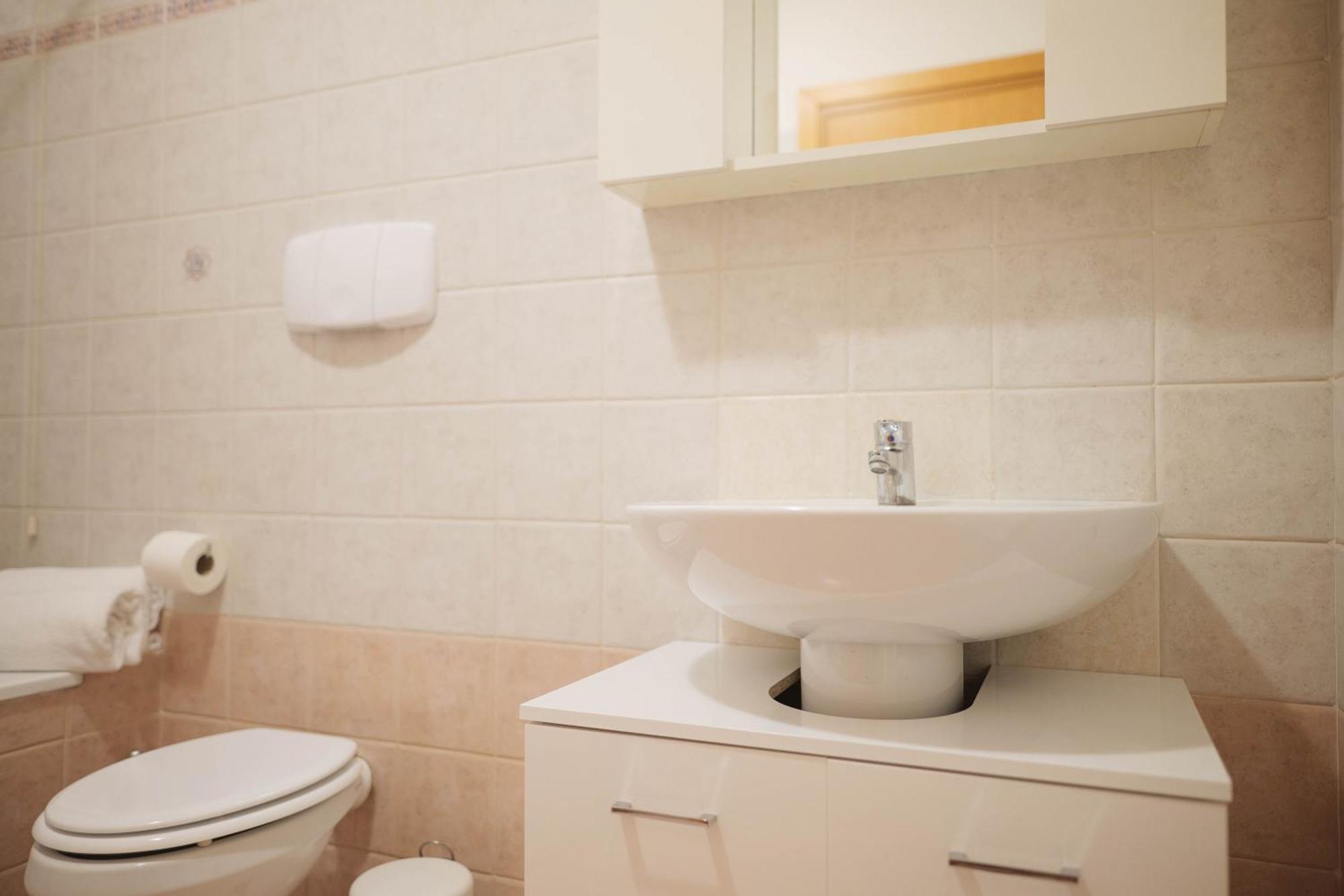 Casa Ghandi Vicino A Roma Con Box Auto E Wi-Fi Monterotondo  Zewnętrze zdjęcie
